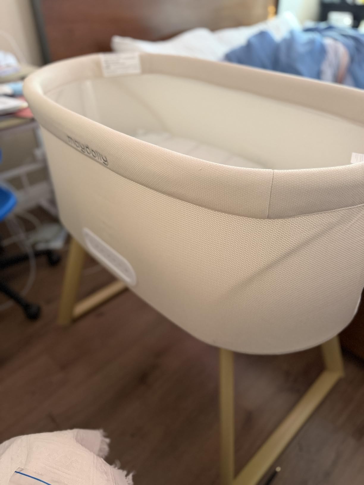 Maydolly Smart Soothing Baby Bassinet - Smart Newborn Bassinet with Cry Detection that Automatically Responds - 15 Soothing Modes customer photo 2