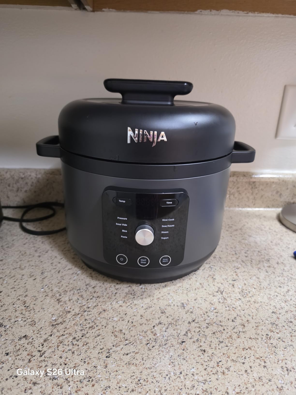 Ninja HyperHeat 9-in-1 Electric Pressure Cooker | 6.5 Qt Multi Cooker with Sear/Saute, Slow Cooker, Rice Cooker, Sous Vide | 1200W | Fast Cooking, PFAS-Free Pot | Dark Gray | PC201GY customer photo 1