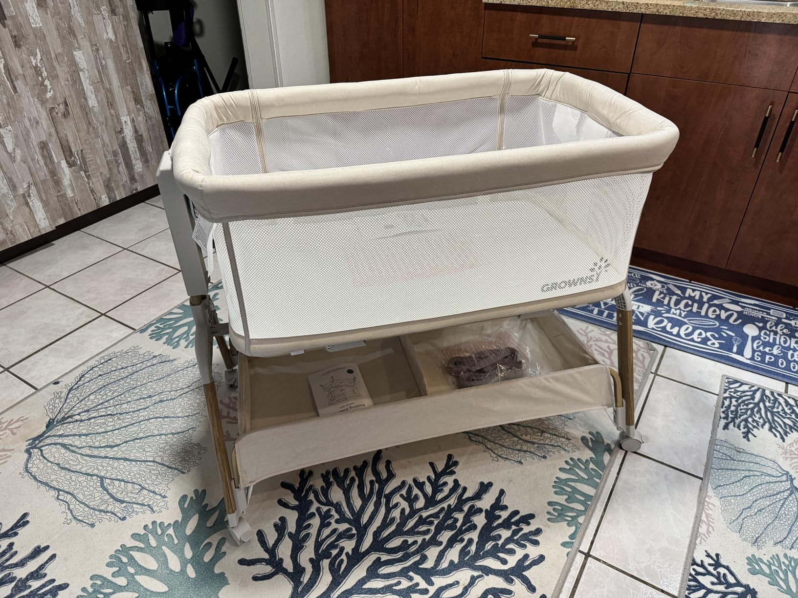 GROWNSY 5-in-1 Baby Bassinet Bedside Sleeper with Gentle Rocking Mode, 6 Adjustable Heights, Full Breathable Mesh, Convertible to Portable Crib customer photo 2