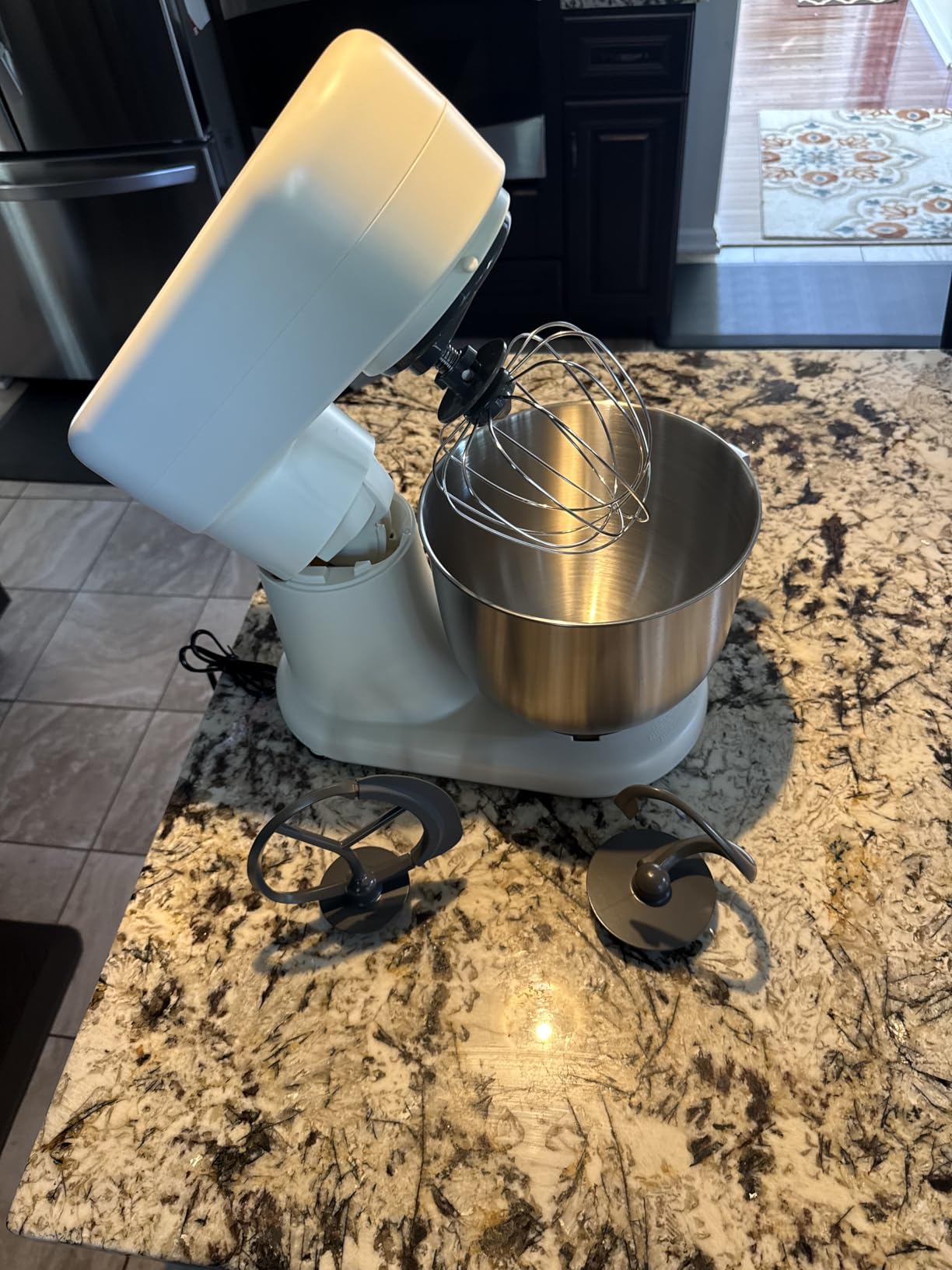 Martha Stewart Tilt-Head Stand Mixer, 12 Speed, 5.3QT Stainless Steel Bowl, Splash Guard with Pour Chute, Whisk, Dough Hook, Flat Beater, Electric Kitchen Baking Mixer, Bread, Cake, Whip, Linen White customer photo 2