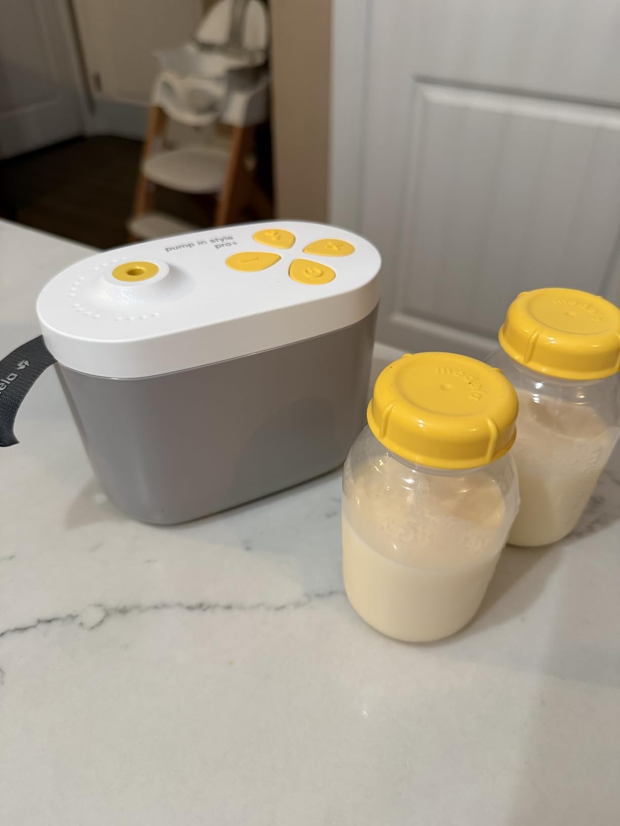 Medela Pump in Style Pro+ Breast Pump - Rechargeable, Hospital Grade customer photo 2