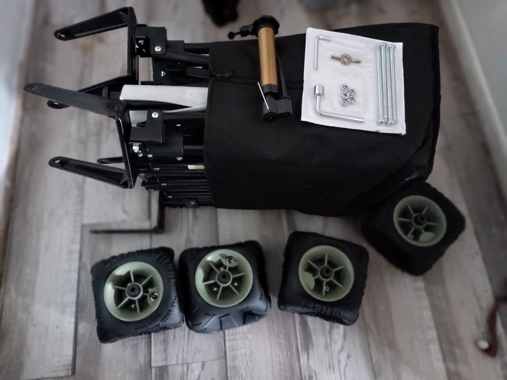 Hikemoon 400L Collapsible Beach Wagon with 10