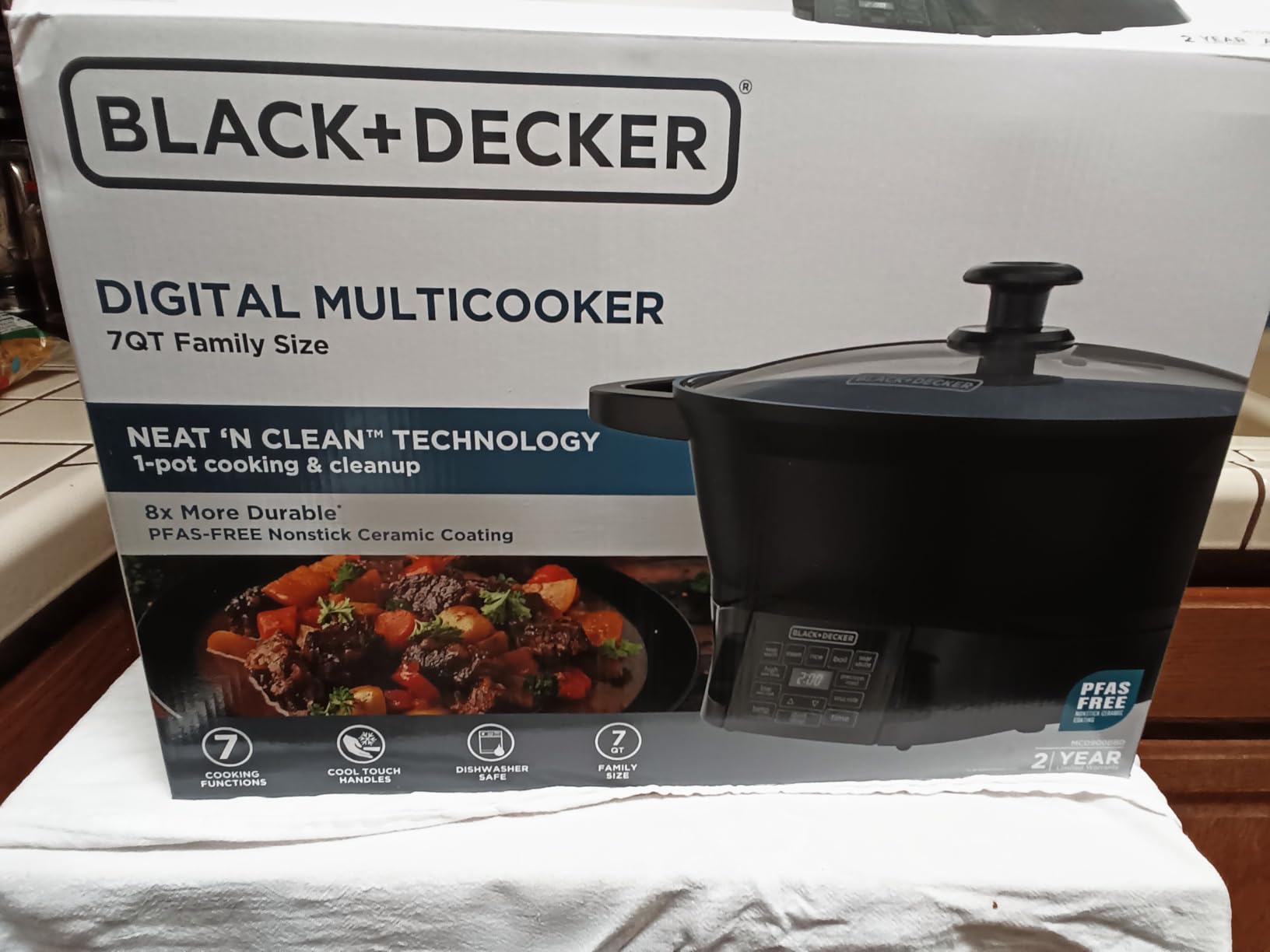 BLACK+DECKER Digital Multicooker 7QT Family Size, 7-in-1 Functions, Neat 'N Clean Technology, Slow Cook, Steam/Boil, Precision Roast, Sear/Sauté, Rice, Sous Vide, Keep Warm, Ceramic Nonstick customer photo 1