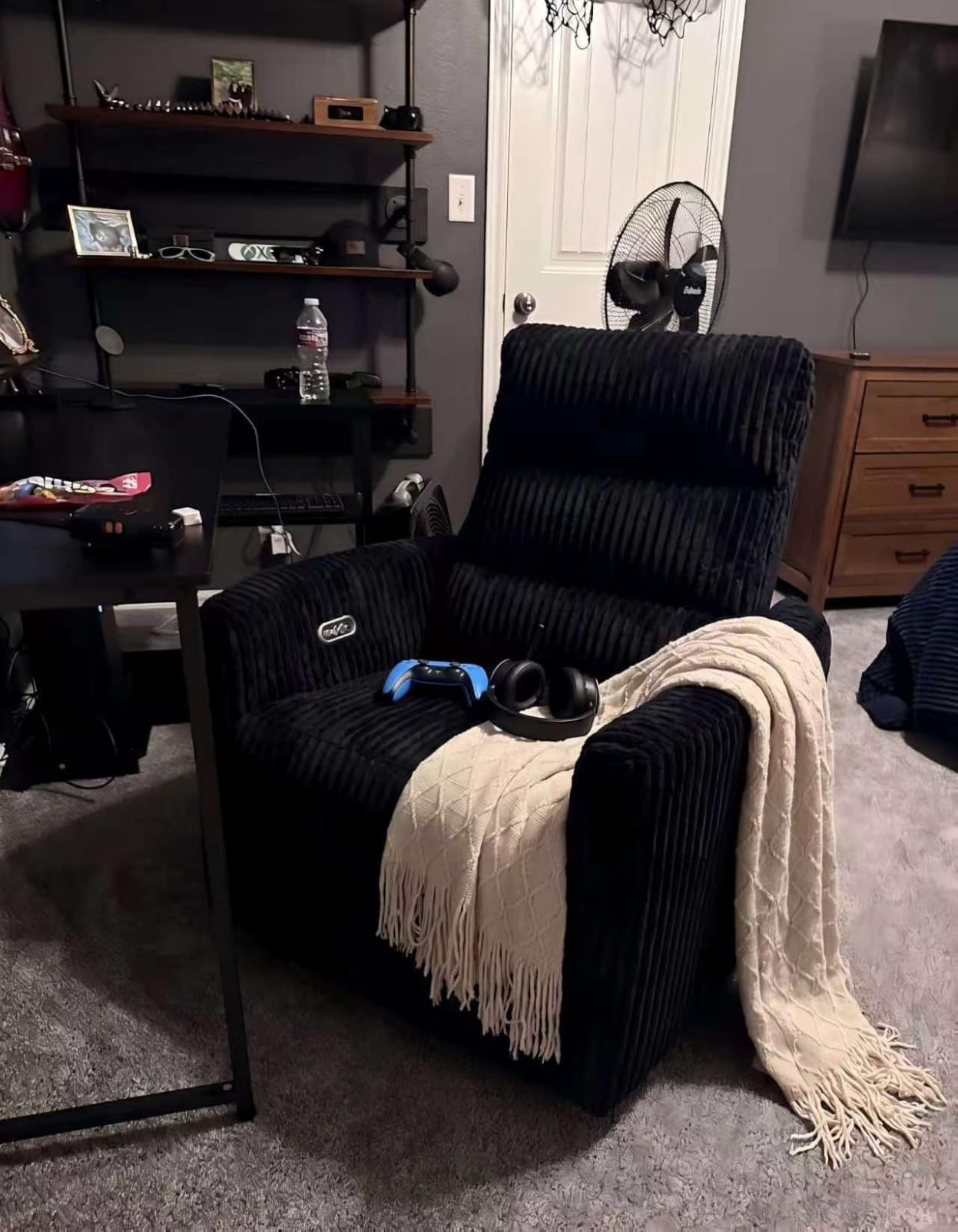 GRAINELL Oversize Power Swivel Recliner, 40in Wide Electric Glider Rocking Chair with Headrest Adjustment, USB Port, 270° Swivel, Rock 30° - for Living Room, Nursery, Black (5' 7' to 6' 1' Height) customer photo 1