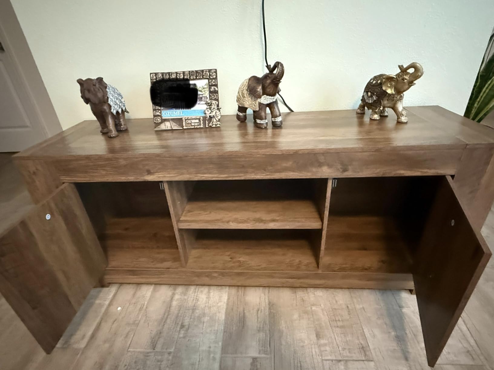 VASAGLE TV Stand, Farmhouse Entertainment Center with Storage Cabinets, Media Console Table for Living Room, Bedroom, for 80 Inch TV, 70 x 15.7 x 23.6 Inches, Honey Brown ULTV624K101S customer photo 2