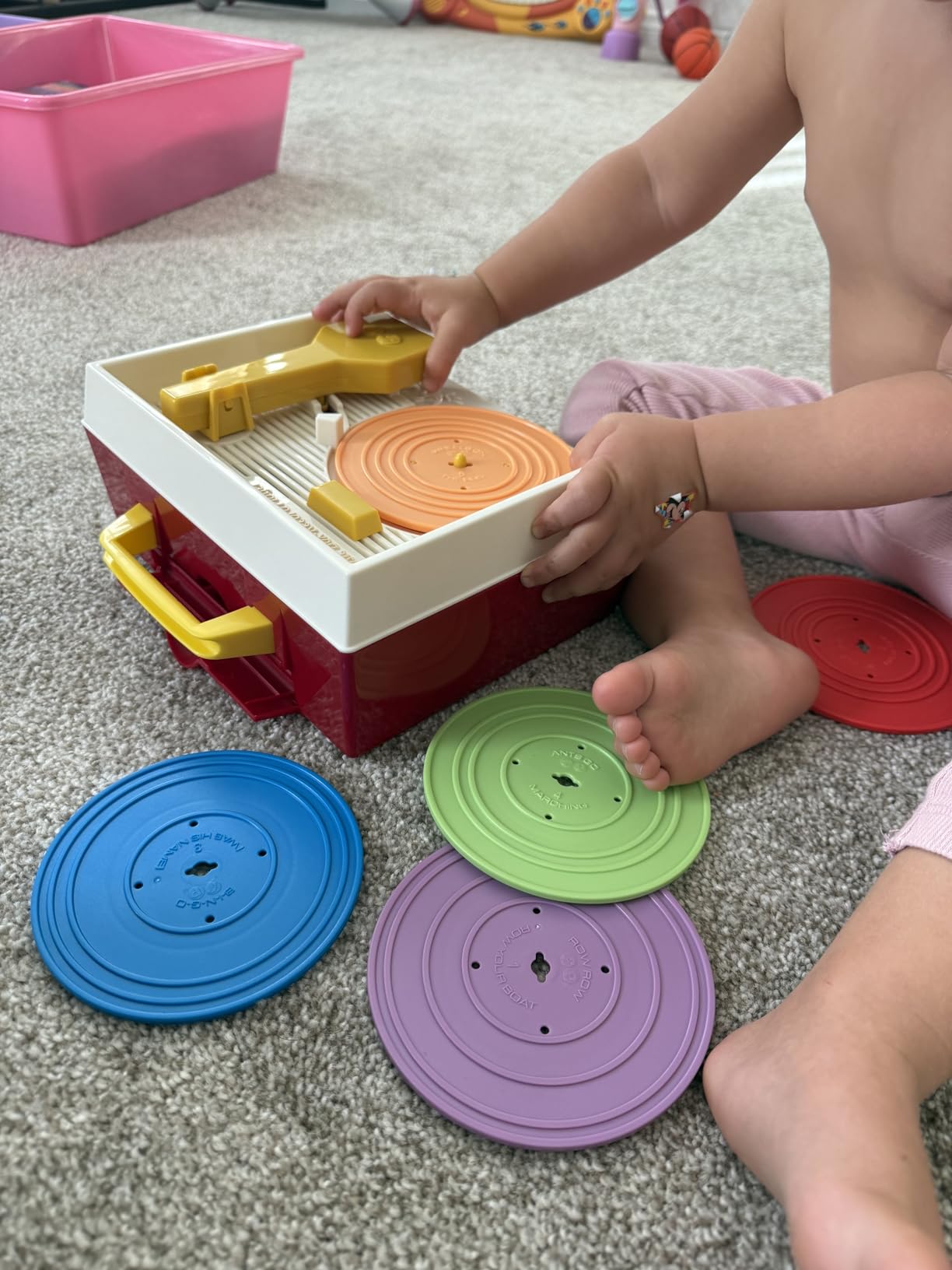 Fisher Price Classics - Record Player - Retro, Tactile Interactive Retro Toy for Kids, Girls, Boys, Toddlers, Baby, Preschooler, Unisex 18 Months+ customer photo 1