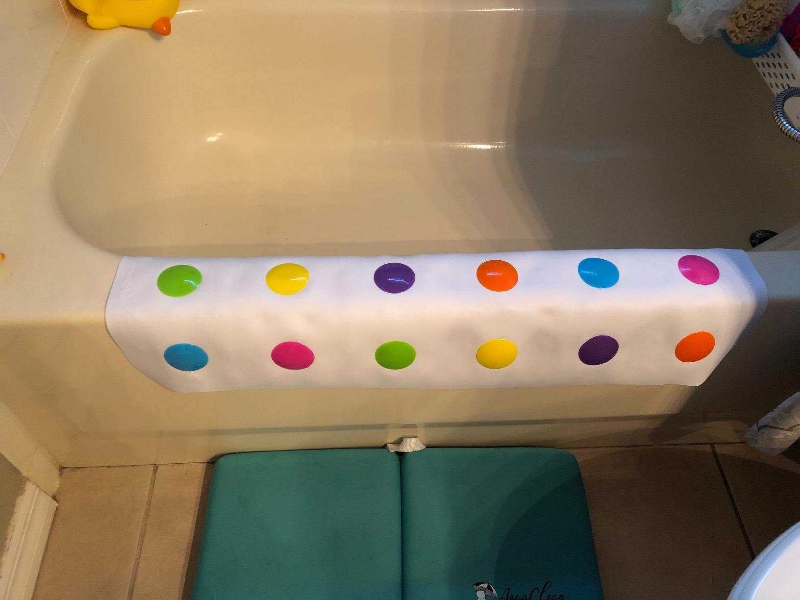 Munchkin Dots Bath Mat for Kids, Multicolored, 30.5x14.25 Inch customer photo 1