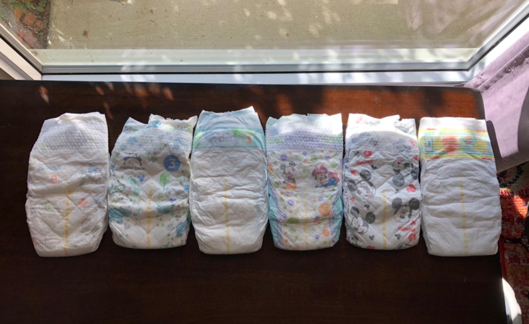 Huggies Newborn Diapers, Little Snugglers Baby Diapers, Size Preemie (up to 6 lbs), 30 Count customer photo 2