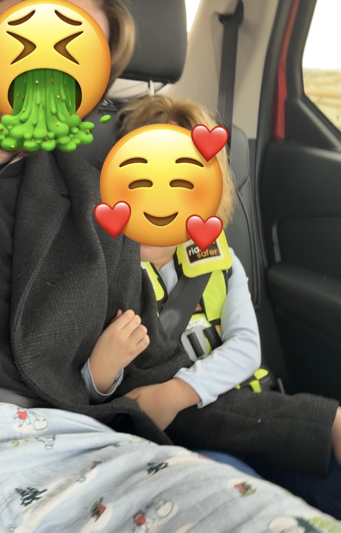 RideSafer Gen 5 - Extra Small (XS) Black, Lightweight, Compact, Portable Car Seat, 2+ years; 26.5-40 lb - Perfect for Travel and Everyday Child Safety customer photo 2