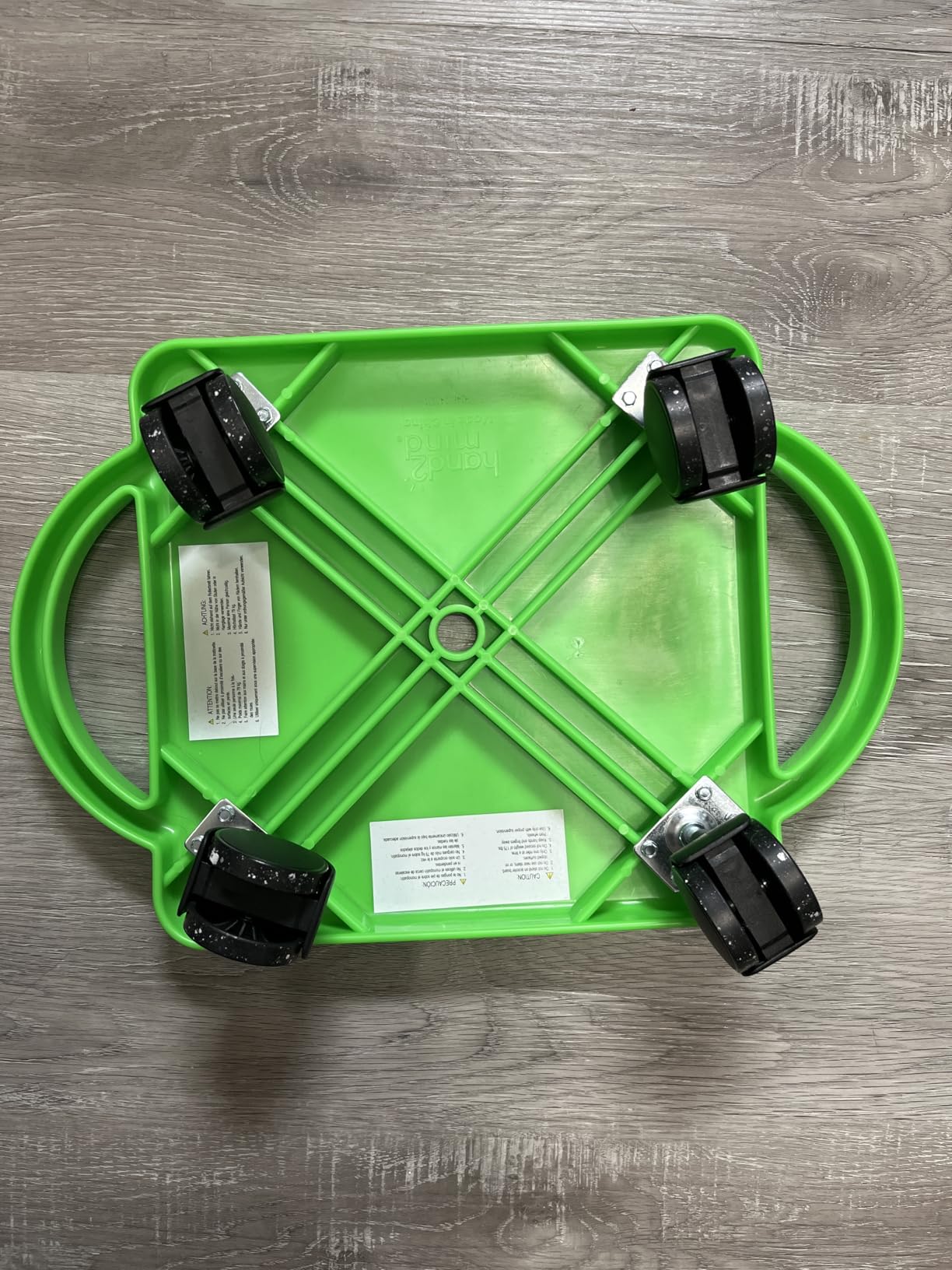 hand2mind Green Indoor Scooter Board with Handles, Sit Down Floor Scooter, Gym Activities for Kids, Indoor Sport Recess Games, Physical Education Equipment, Gross Motor Toys customer photo 1