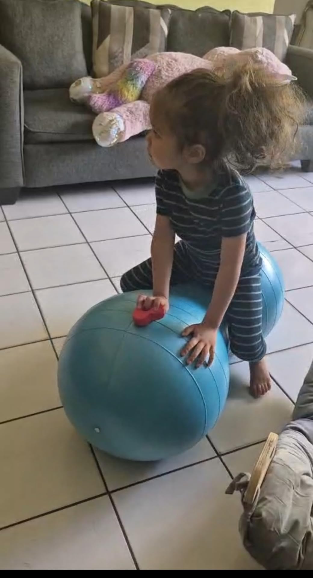 Active Seat Peanut Shaped Bounce Desk Chair, Exercise Yoga Balance Sitting Ball, Flexible Seating, Wiggle Seat for Boys and Girls customer photo 1