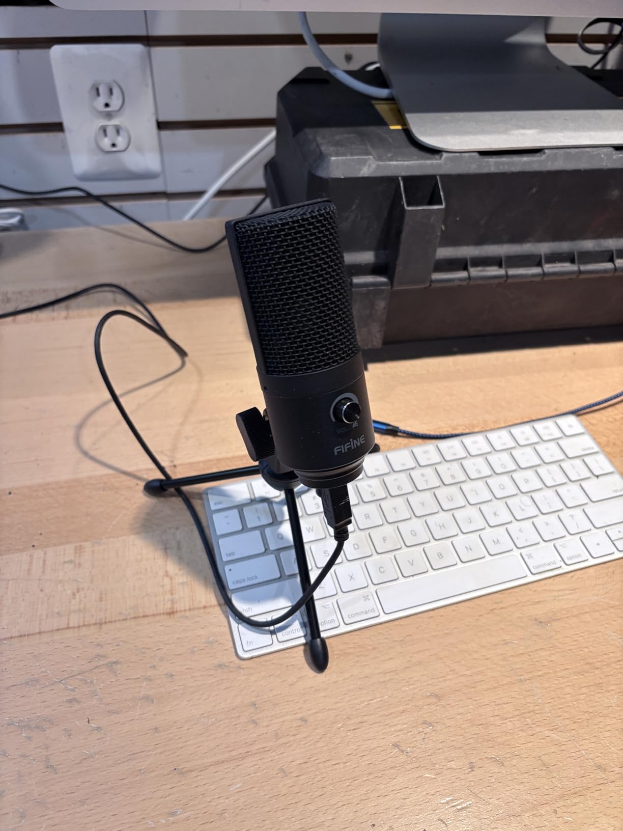 FIFINE USB Microphone, Metal Condenser Recording Microphone for MAC OS, Windows, Cardioid Laptop Mic for Recording Vocals, Voice Overs, Streaming, Meeting and YouTube Videos - K669B customer photo 2