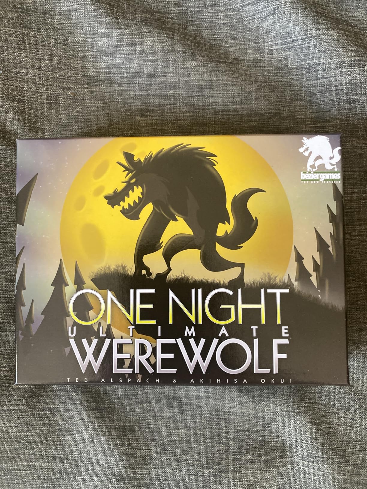Bezier Games One Night Ultimate Alien, Fun Party Game for Large Groups, Fast-Paced Gameplay, Engaging Social Deduction, Hidden Roles & Bluffing, Great Game for Kids & Families customer photo 1