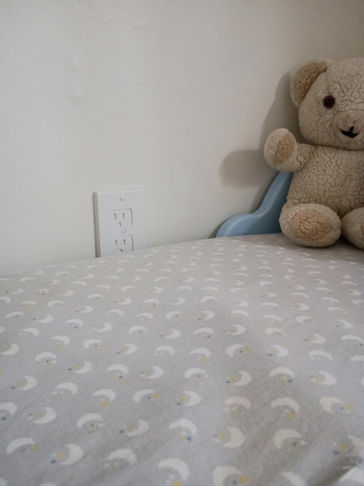 AUSTOR 12 Pack Baby Safety Electric Outlet Covers Baby Safety Self Closing Wall Socket Plugs Plate Alternate for Child Proofing customer photo 1
