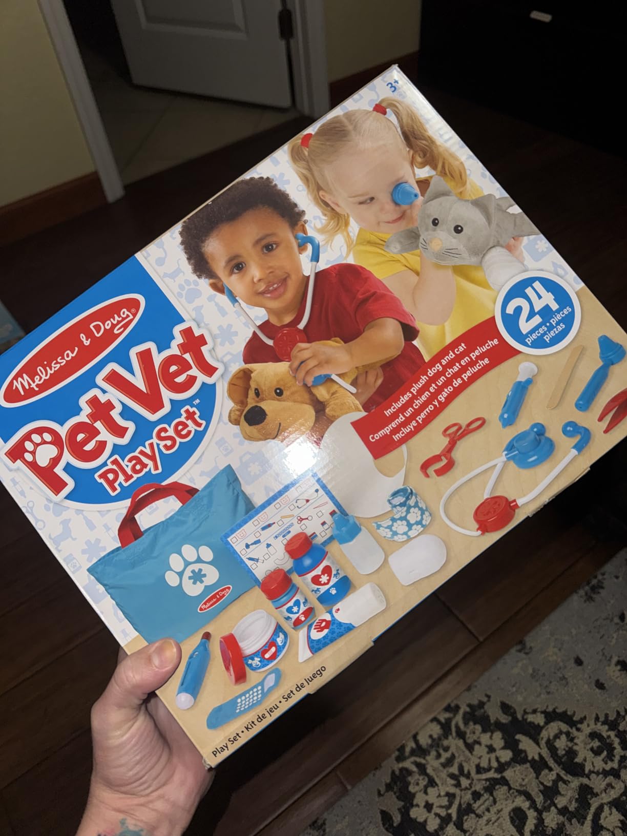 Melissa & Doug Examine and Treat Pet Vet Play Set, 24-Piece Animal Doctor Playset with Dog & Cat Plushies, Pet Doctor Kit & Accessories, Preschool Toys for Girls & Boys Ages 3+ customer photo 1