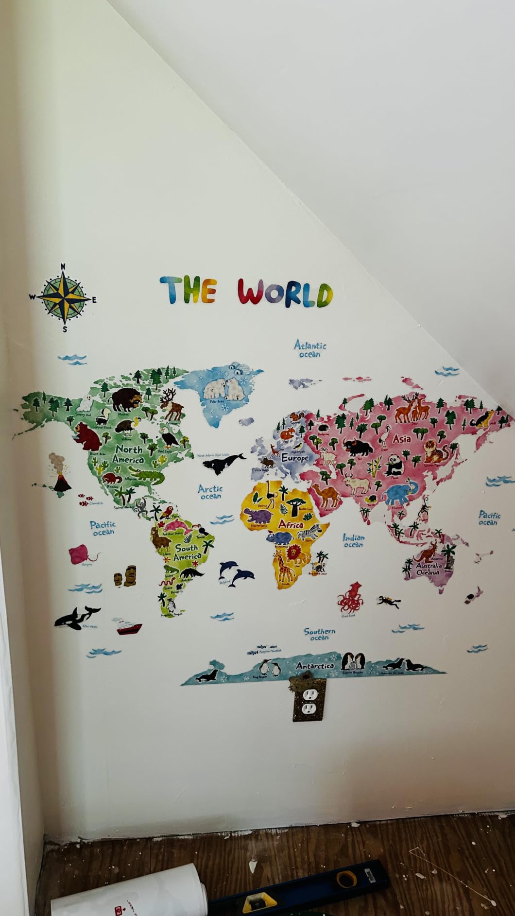 DECOWALL SG2-1615S Animal World Map Kids Wall Decals Wall Stickers Peel and Stick Removable Wall Stickers for Kids Nursery Bedroom Living Room (Large) customer photo 1