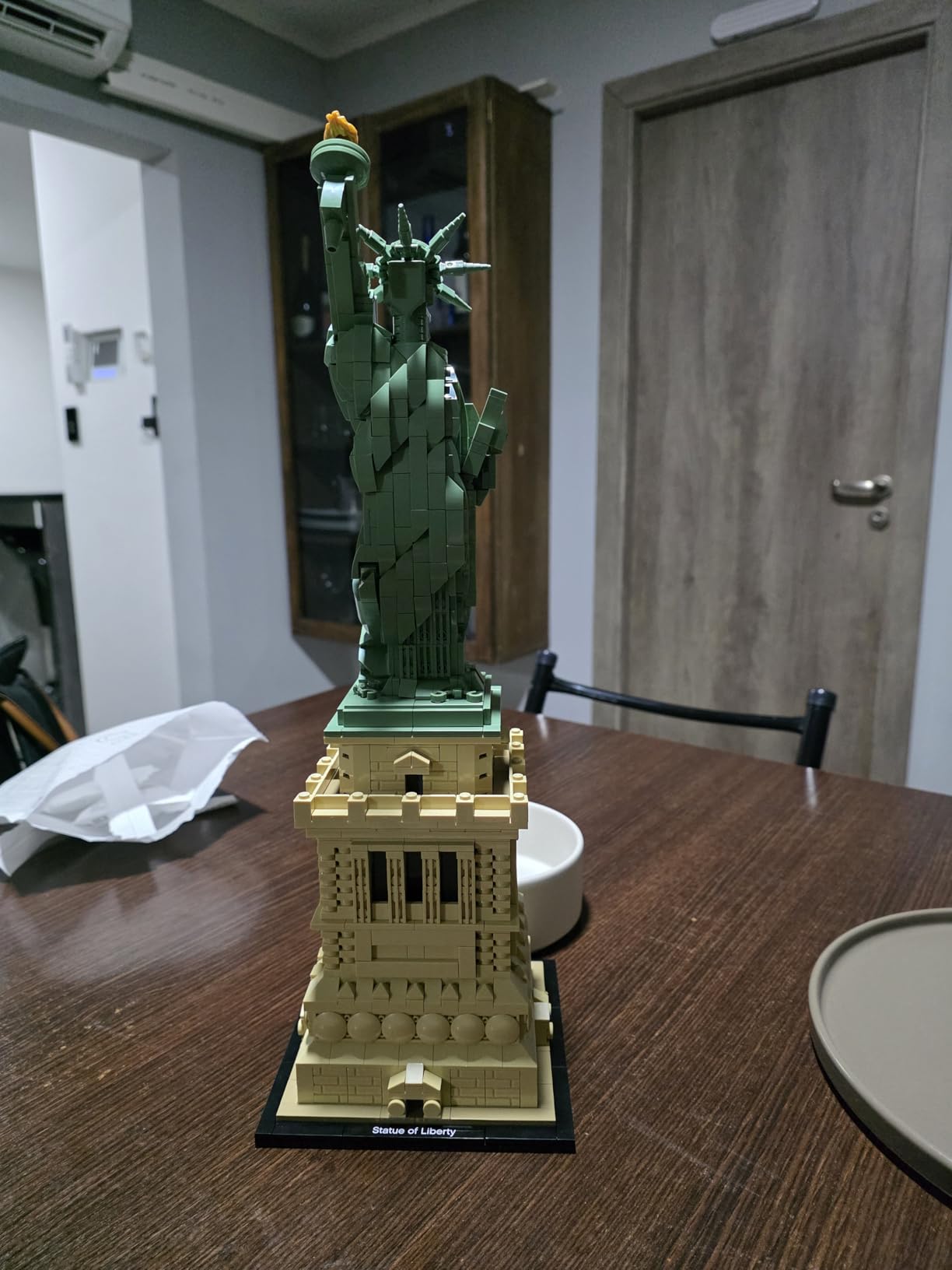 LEGO Architecture Statue of Liberty Model Building Set - Collectible New York City Souvenir, Creative Home Decor or Office Centerpiece, Great Gift Idea for Adults and Teens, 21042 customer photo 1