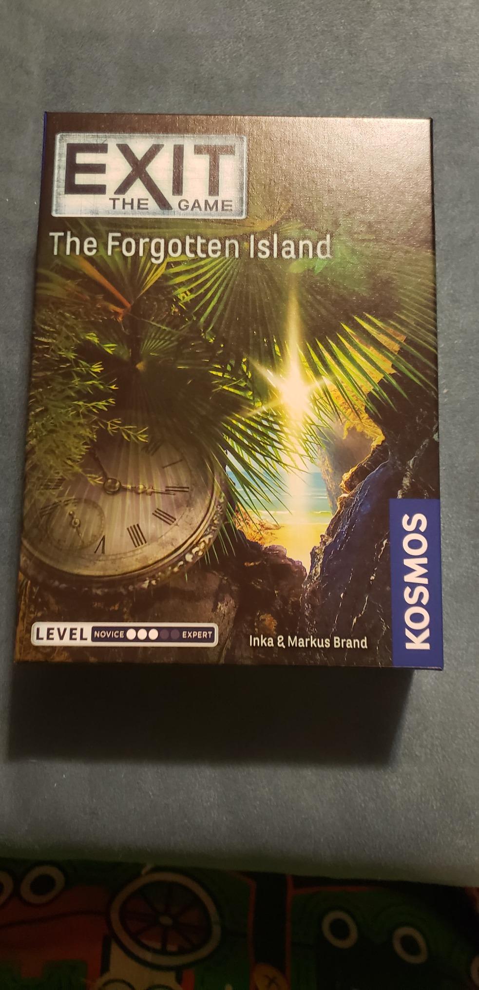 EXIT: The Sinister Mansion | Exit: The Game - A Kosmos Game | Family-Friendly, Card-Based At-Home Escape Room Experience for 1 to 4 Players, Ages 12+ customer photo 2