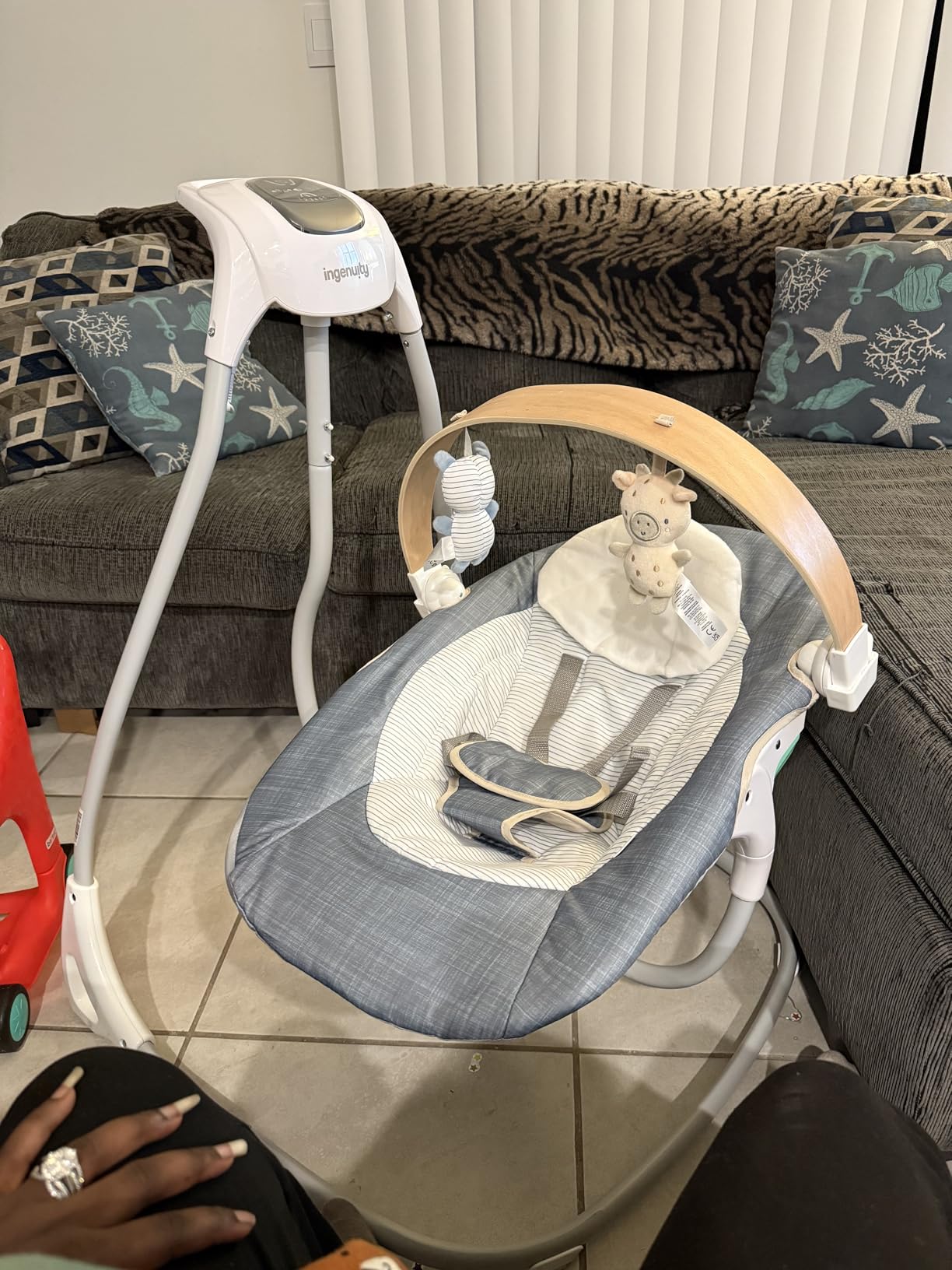 Ingenuity 2-in-1 SimpleComfort Lightweight Compact 6-Speed Multi-Direction Baby Swing & Rocker, Vibrations & Nature Sounds, 0-9 Months 6-20 lbs (Raylan) customer photo 1