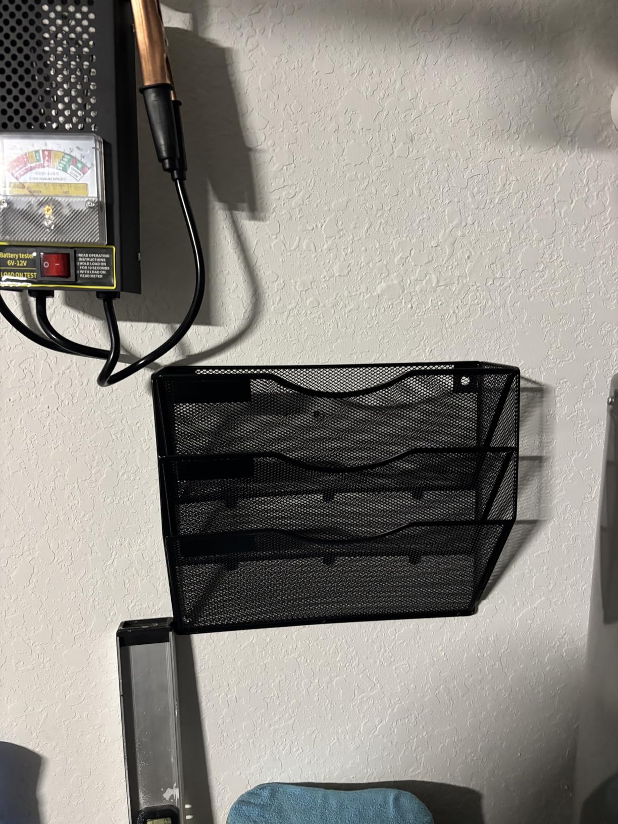EasyPAG Wall File Organizer 5 Tier Hanging Paper Folder Holder, Zero Assembly Metal Mesh Wall Mounted Mail Organizer for Office Home Classroom Narrow Spaces, Black customer photo 1