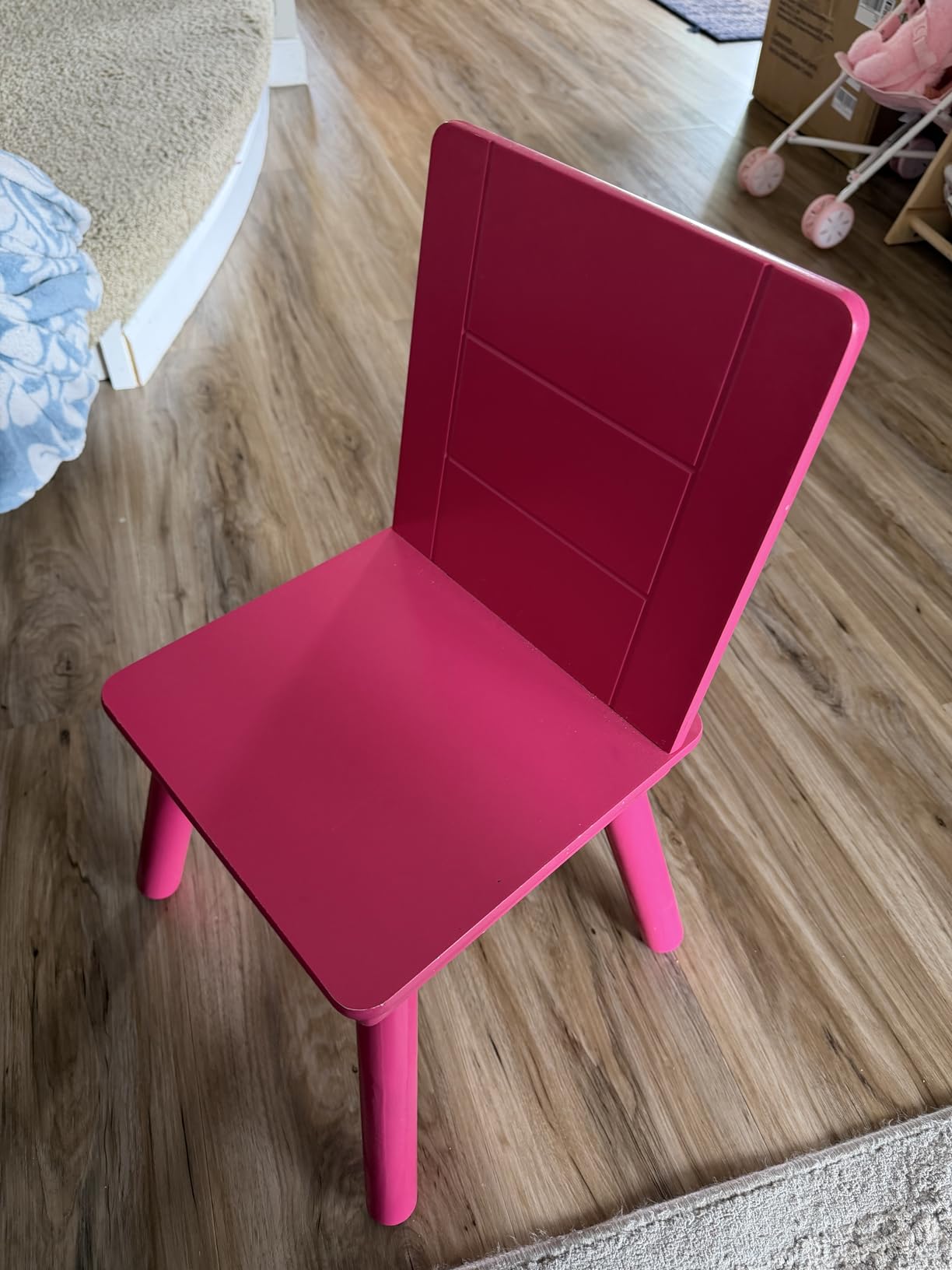 Delta Children Kids Table and Chair Set (4 Chairs Included), Natural/Primary customer photo 2