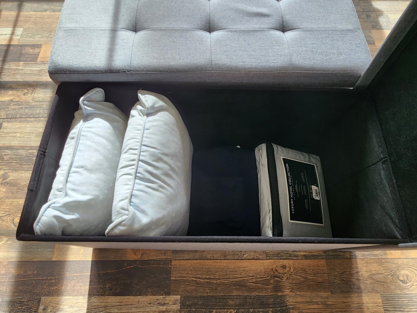 SONGMICS MAZIE Collection - 30 Inches Folding Storage Ottoman Bench, Ottoman Foot Rest, End of Bed Bench, Storage Chest, Load 660 lb, for Living Room, Bedroom, Entryway, Dark Gray ULSF47K customer photo 2