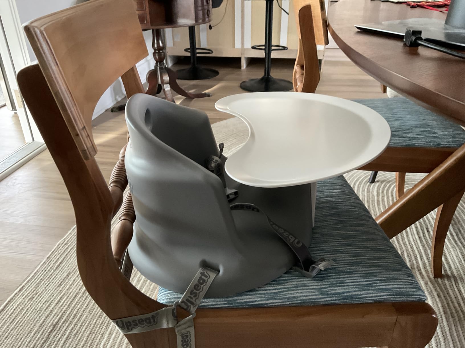 Upseat - The Original Ergonomic Baby Floor & Booster Seat with Tray, Developed with Physical Therapists for Upright Posture & Healthy Hip Development, 4-24 Months, Dishwasher-Safe Extra-Large Tray customer photo 2