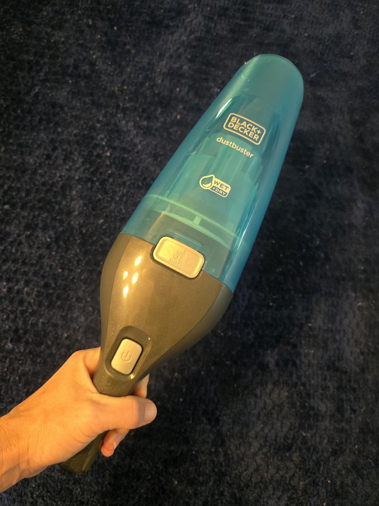 BLACK+DECKER dustbuster Wet/Dry Handheld Vacuum, Cordless Hand Vac (HNVC215BW52) customer photo 2