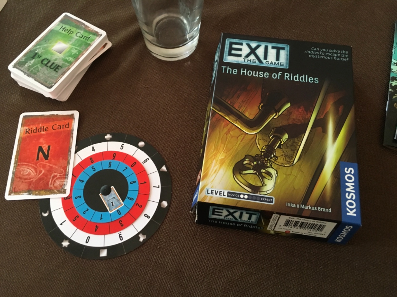 The House of Riddles | Exit: The Game - A Kosmos Game from Thames & Kosmos | Family-Friendly, Card-Based At-Home Escape Room Experience for 1 To 4 Players, Ages 10+ customer photo 1