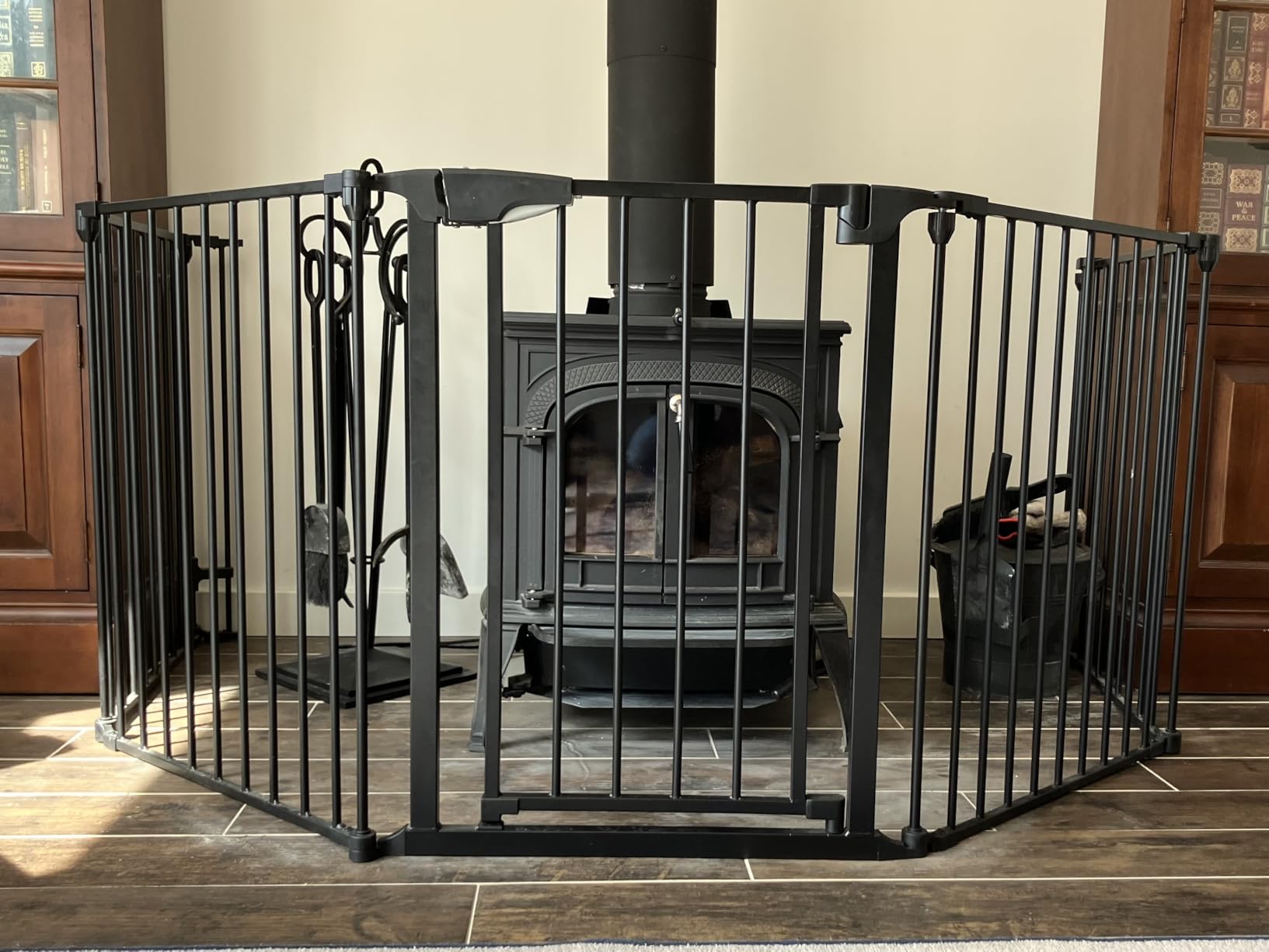 Bonnlo 134 Inches Wide Configurable Baby Gate, Fireplace Safety Fence/Guard, Adjustable 5-Panel Metal Play Yard for Toddler/Pet/Dog, Christmas Tree Fence, Includes 4 Pack of Wall Mounts, Black customer photo 2
