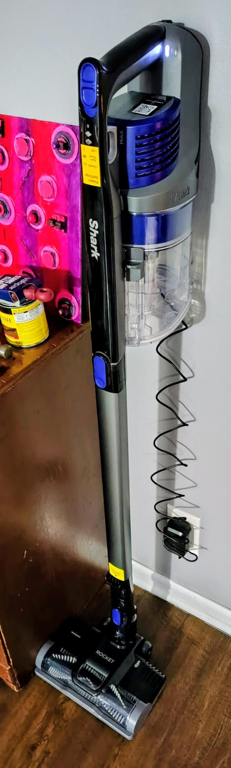 Shark Pet Cordless Stick Vacuum | HyperVelocity Suction, XL Dust Cup, LED Headlights | Removable Handheld with Crevice & Pet Multi-Tool | 40-Min Runtime | Lightweight, Portable | Grey | IX141 customer photo 1