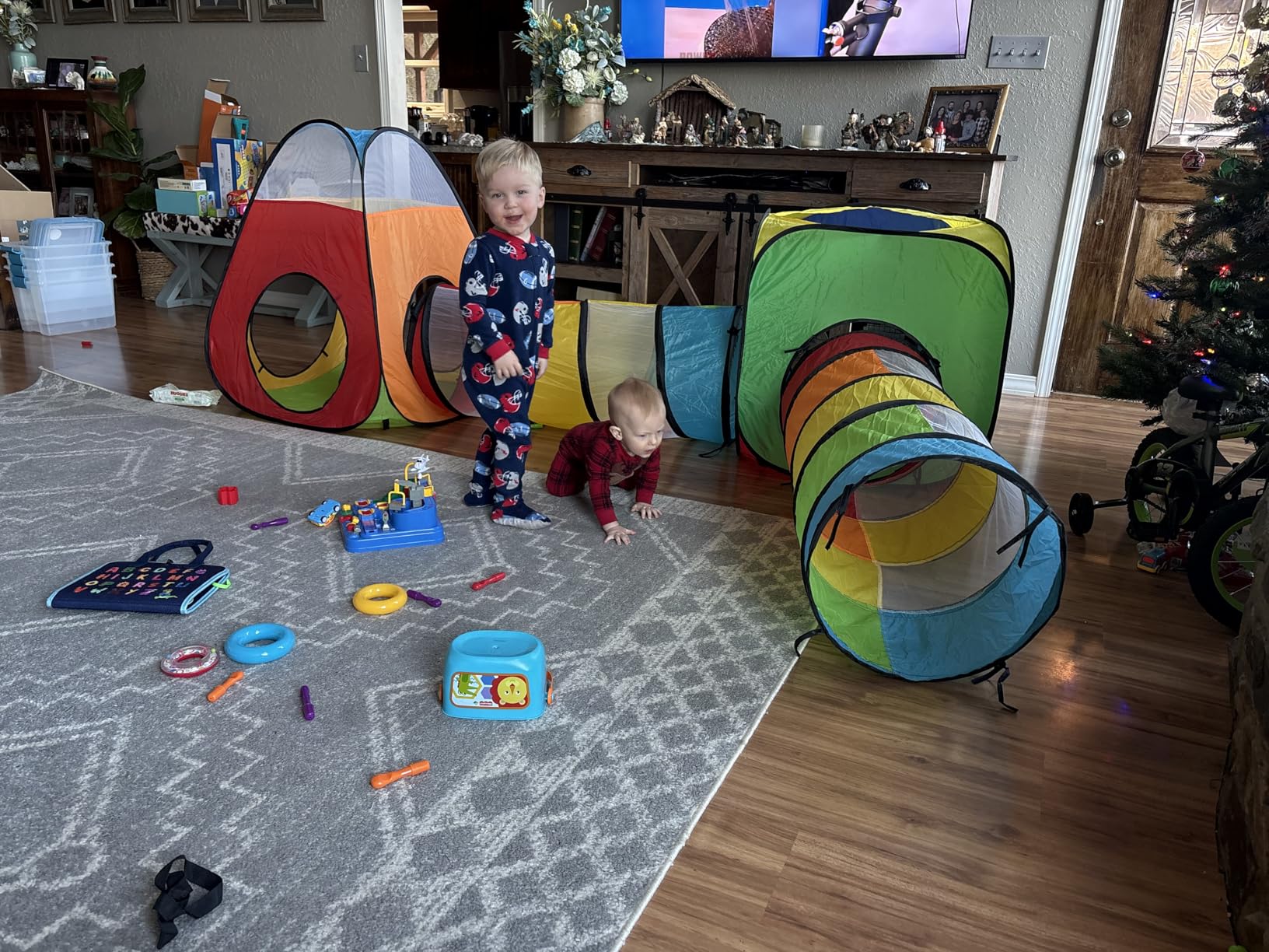 4pc Pop Up Children Play Tent : 2 Crawl Tunnel + 2 Tents : Kids Tents for Boys, Girls, Babies & Toddlers for Indoor & Outdoor : Large Children Playhouse Ball Pit customer photo 1