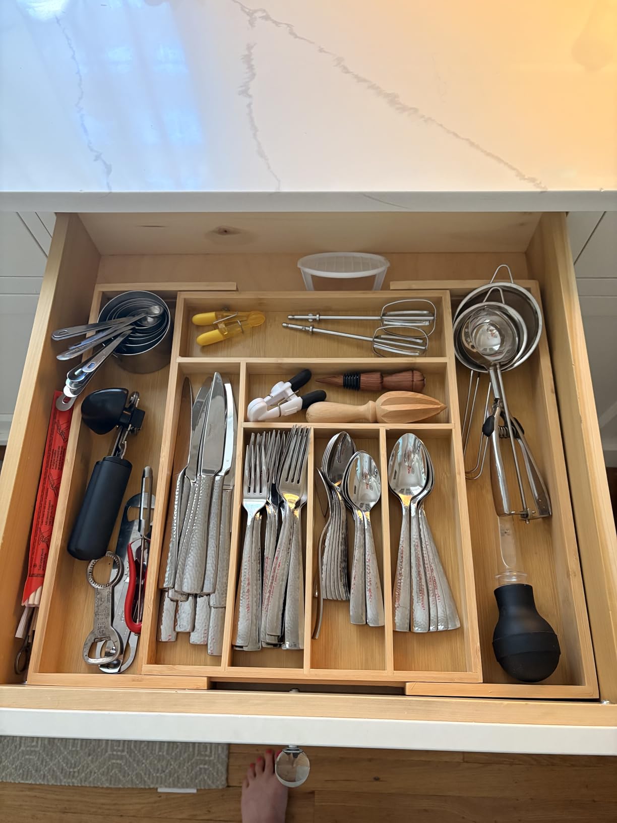 Pipishell Bamboo Expandable Silverware Drawer Organizer, Adjustable Kitchen Utensil Tray for Forks, Spoons and Knives, Wood Storage Cutlery Holder for Bedroom and Living Room customer photo 1