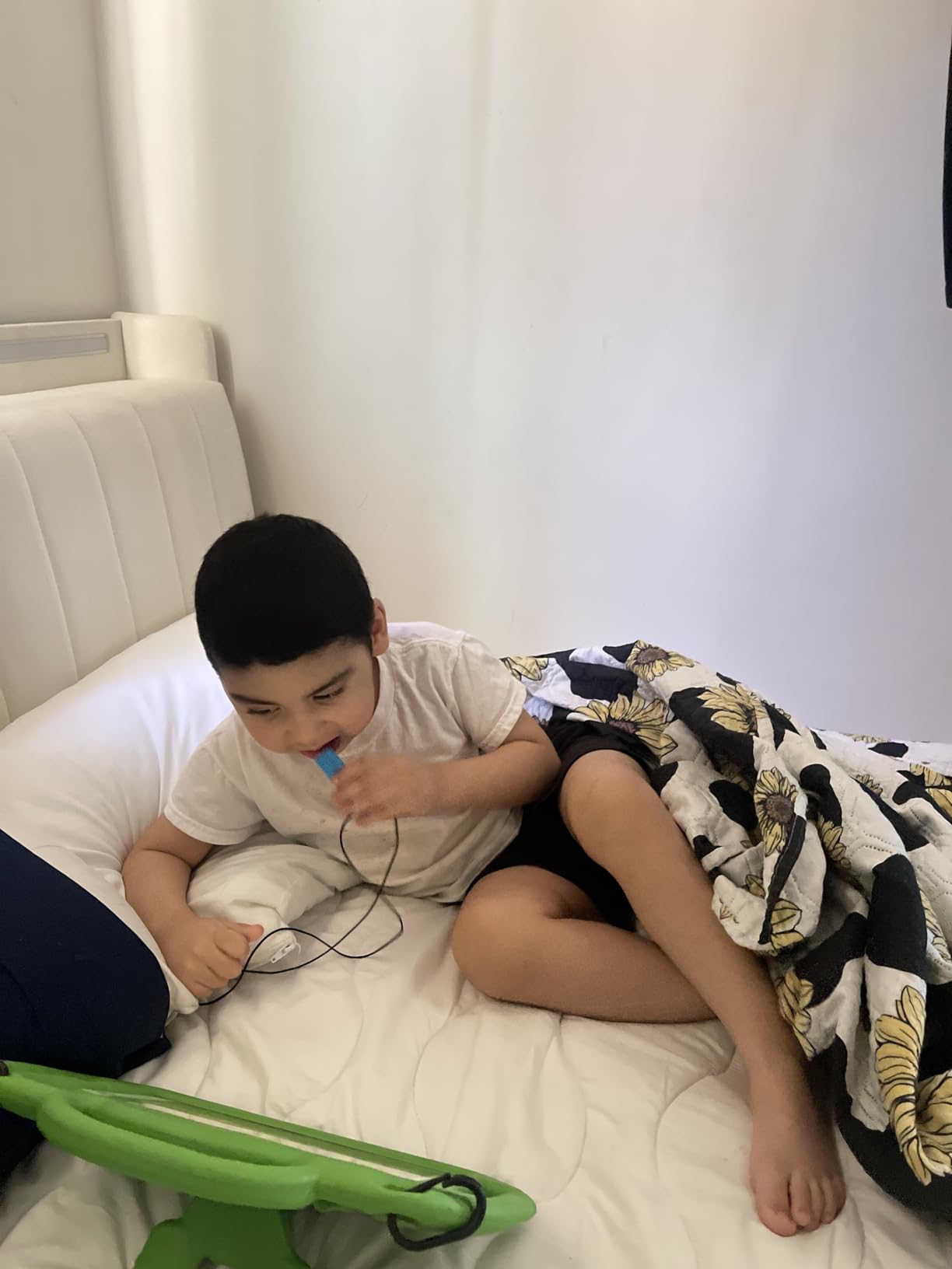 Chew Necklace by GNAWRISHING 6-Pieces Perfect for Autistic, ADHD, SPD, Oral Motor Children, Kids, Boys, and Girls (Tough, Long-Lasting) customer photo 2