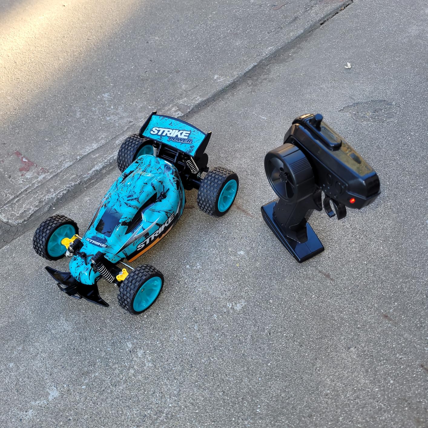 Tecnock RC Cars Remote Control Car for Kids, 1:18 Scale 20 KM/H 2WD Offroad Buggy, 2.4GHz RC Racing Car with USB-C Easy Charging & 50 Mins Playtime, Toys Gifts for Boys & Girls customer photo 1