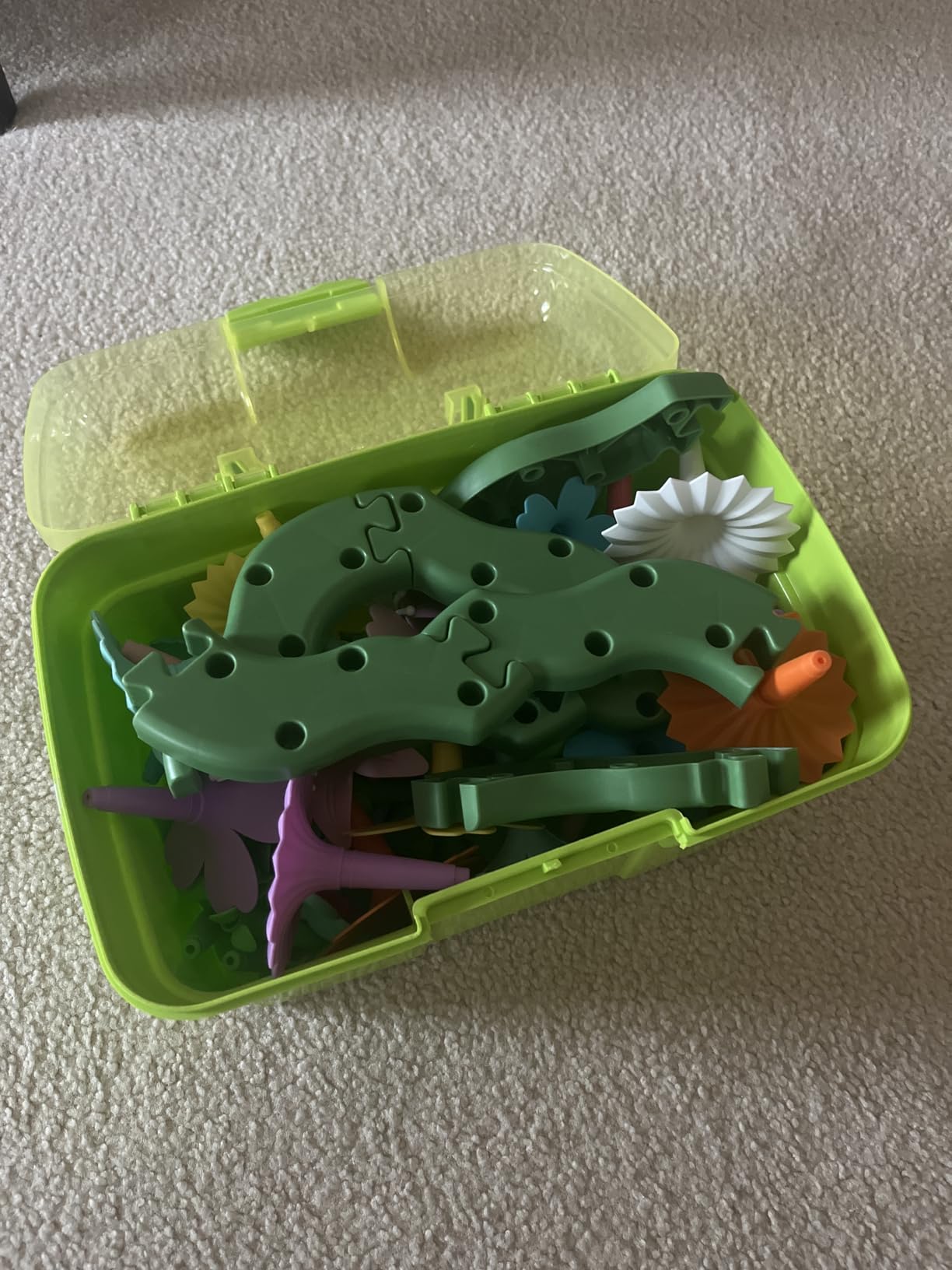 CENOVE Birthday Toys Gifts for 3 4 5 Years Old Toddler Girls Boys, Flower Garden Building Toy STEM Educational Activity Preschool Easter Gift for Kids Age 2-4 Easter Basket Stuffers(130 Pcs) customer photo 1
