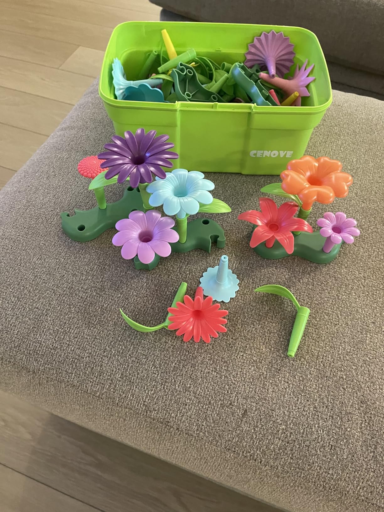 CENOVE Birthday Toys Gifts for 3 4 5 Years Old Toddler Girls Boys, Flower Garden Building Toy STEM Educational Activity Preschool Easter Gift for Kids Age 2-4 Easter Basket Stuffers(130 Pcs) customer photo 2