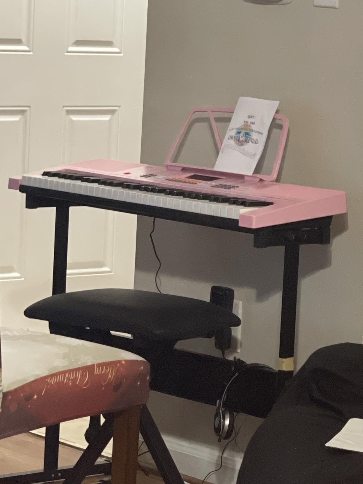 ZENY 61-Key Portable Electric Keyboard Piano with Built In Speakers, LED Screen, Headphones, Microphone, Piano Stand, Music Sheet Stand and Stool customer photo 2