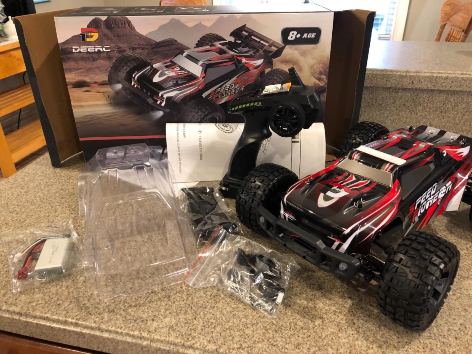 DEERC RC Cars High Speed Remote Control Car for Adults Kids 30+MPH, 1:16 Scales 4WD Off Road RC Monster Truck, Fast 2.4GHz All Terrains Toy Trucks Gifts for Boys, 2 Batteries for 40Min Play customer photo 2
