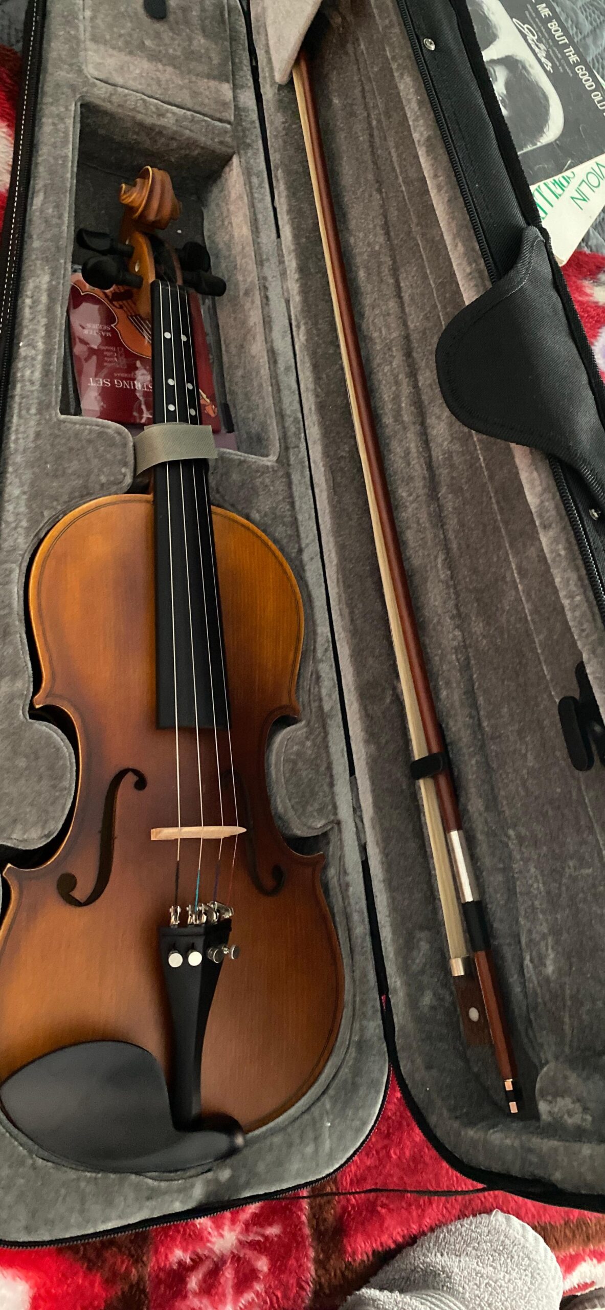 Eastar 1/4 Violin Set for Beginners, Fiddle Quarter Size with Hard Case, Rosin, Shoulder Rest, Bow, and Extra Strings (Imprinted Finger Guide on Fingerboard), EVA-2 customer photo 1