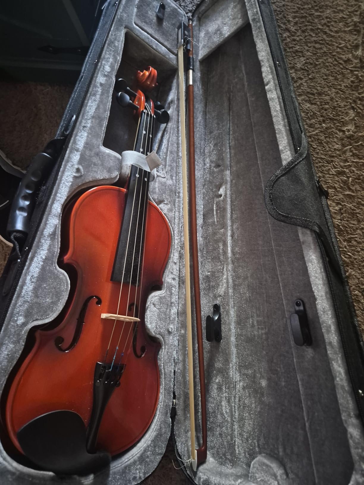 Eastar 1/4 Violin Set for Beginners, Fiddle Quarter Size with Hard Case, Rosin, Shoulder Rest, Bow, and Extra Strings (Imprinted Finger Guide on Fingerboard), EVA-2 customer photo 2