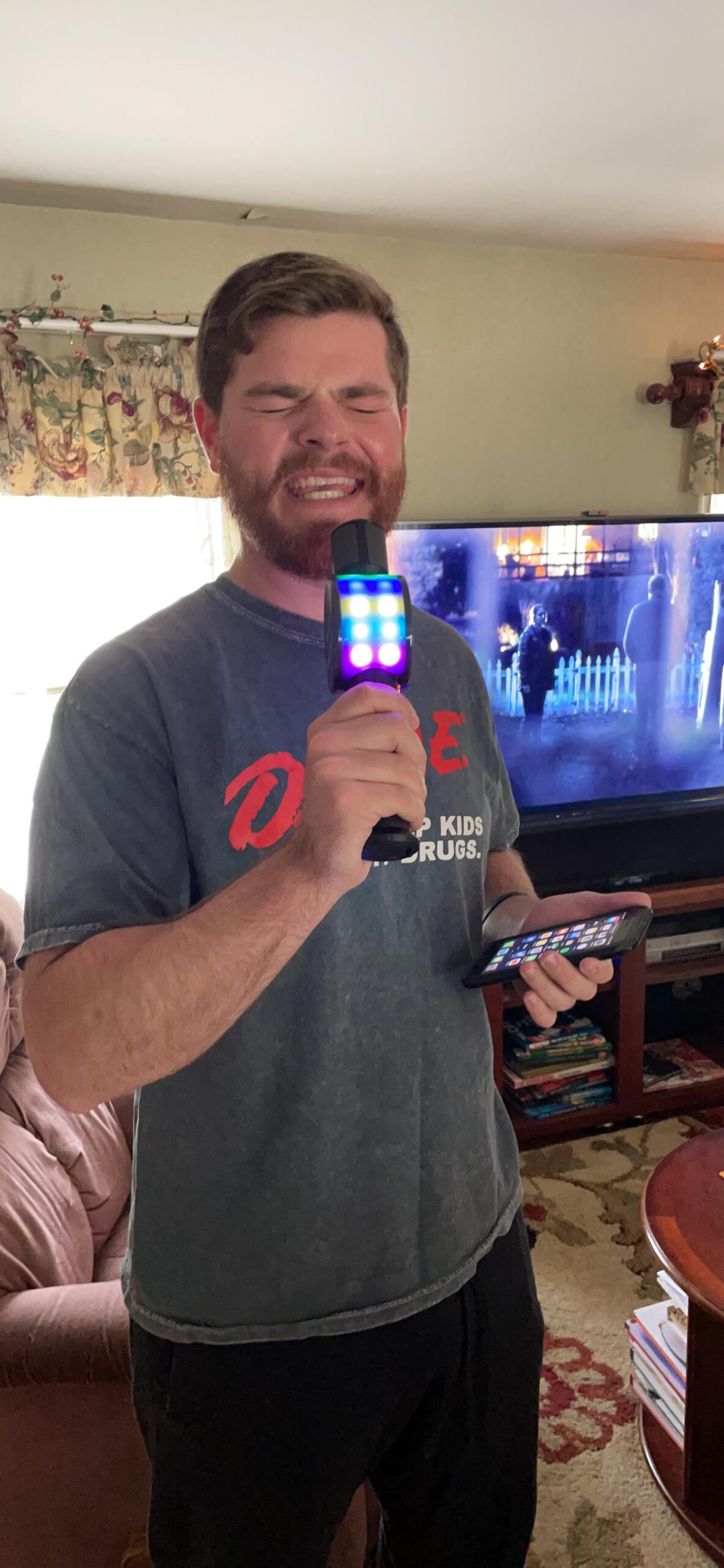 Singing Machine Wireless Karaoke Microphone for Kids & Adults, Party Machine Mic (Black) - Portable Handheld Bluetooth Microphone with Speaker & Voice Changer Effect - Karaoke Mic for Singing customer photo 2