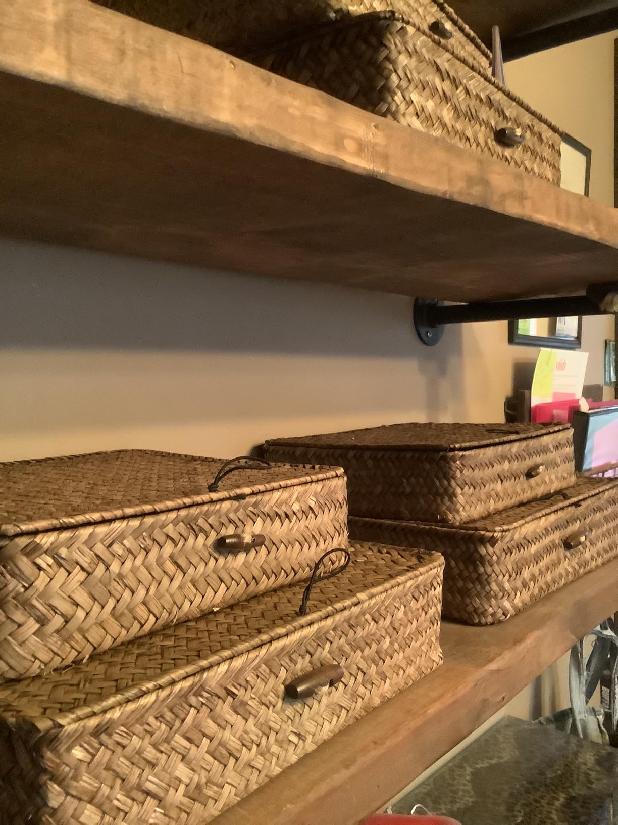 Hipiwe Set of 2 Flat Woven Wicker Storage Bins with Lid Natural Seagrass Basket Multipurpose Home Boxes for Shelf Organizer (Coffee) customer photo 1