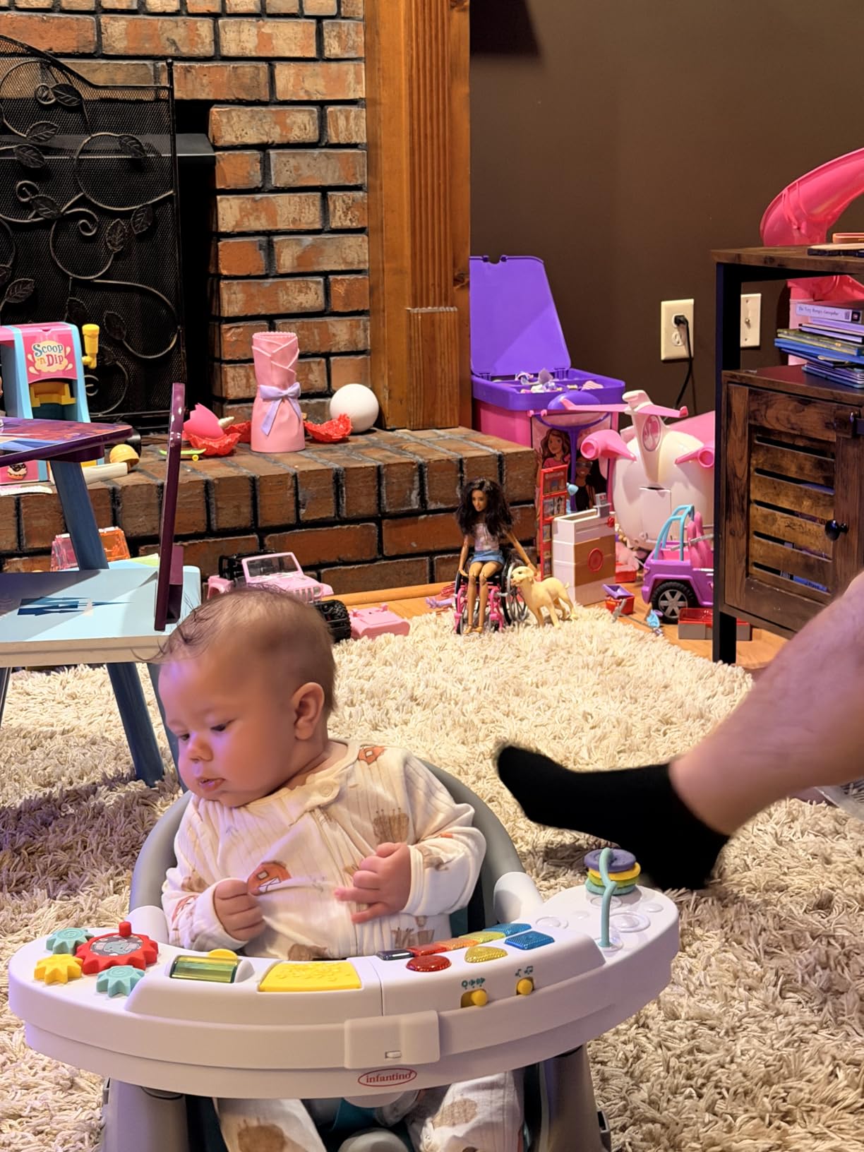 Infantino Music & Lights 3-in-1 Discovery Seat & Booster, Interactive Toddler Seat for Dining Table or Kitchen Chair, Baby Activity Center & Snack Tray, 20 Sounds & Songs, Lightweight Baby Essentials customer photo 1