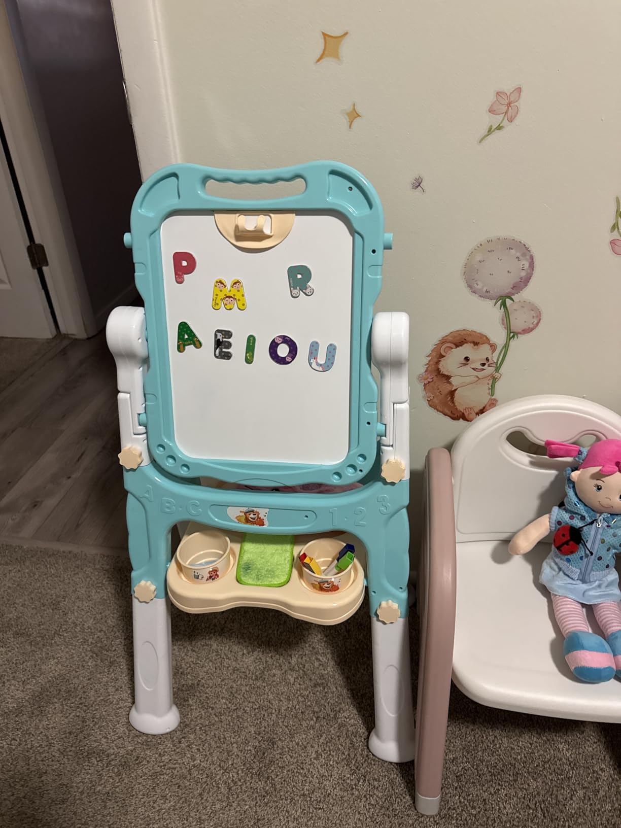 Mojitodon Art Easel for Kids, Adjustable Standing Rotatable Double Sided Easel with Painting Accessories for Toddlers Boys and Girls-Pink customer photo 2