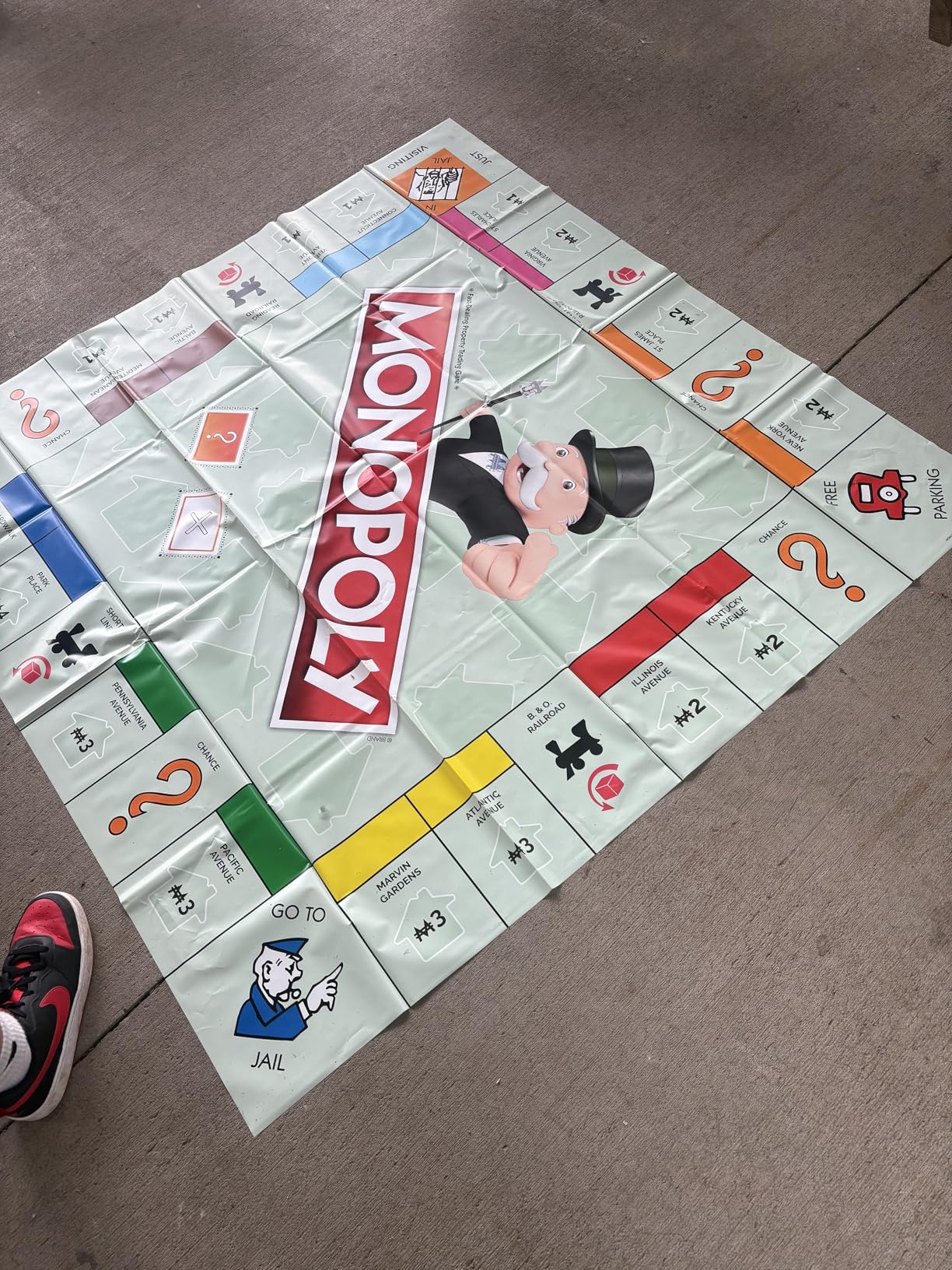 Giant Sorry Classic Family Board Game Indoor Outdoor Retro Party Activity Summer Toy with Oversized Gameboard, for Adults and Kids Ages 6 and up customer photo 2
