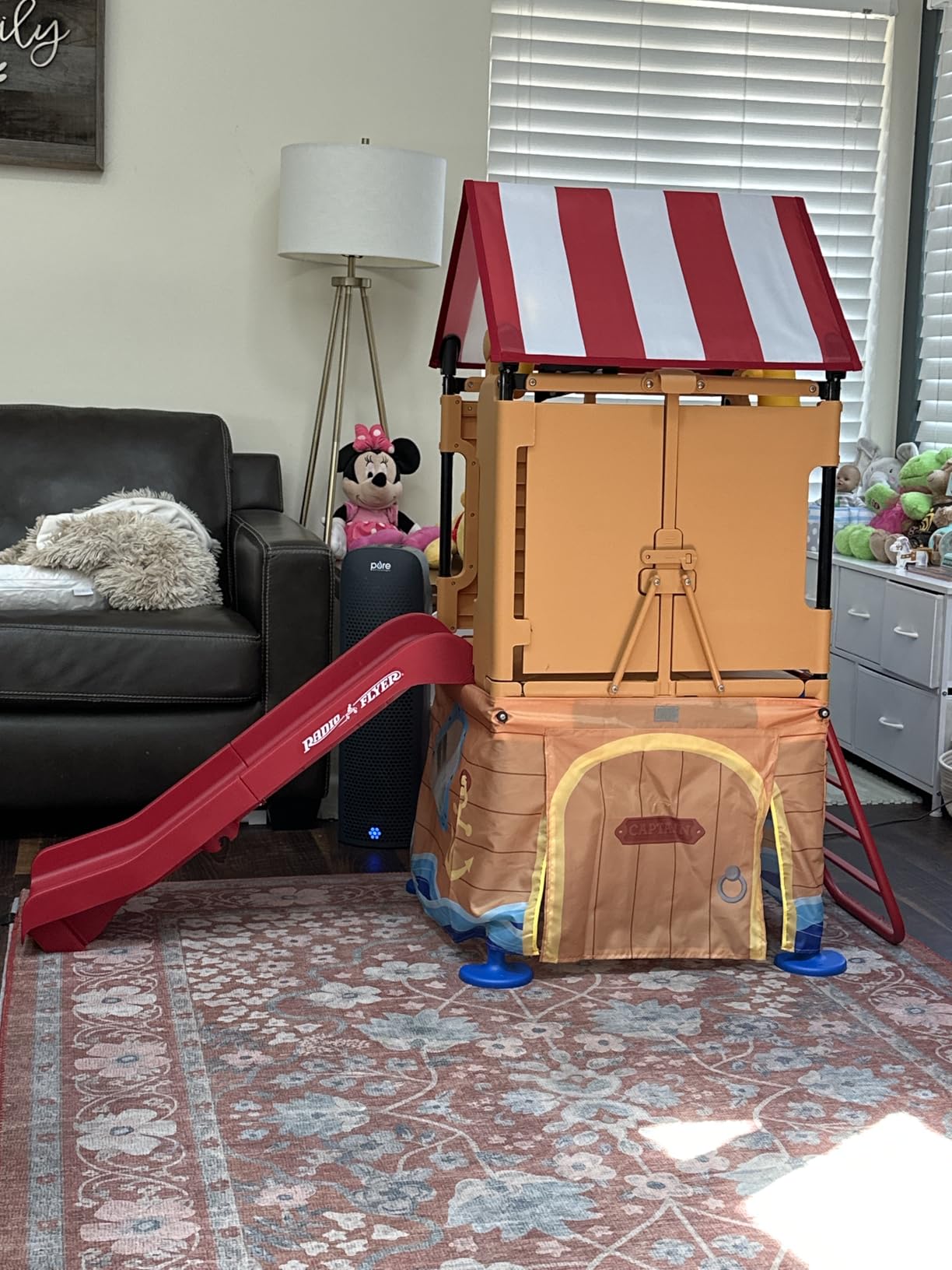 Radio Flyer Play & Fold Away Pirate Ship, Toddler Climber, Kids Playhouse for Ages 2-5 customer photo 1