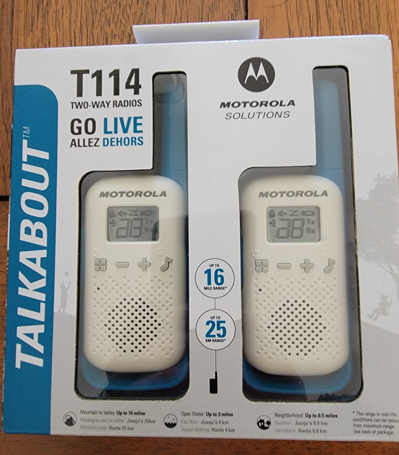 Motorola Solutions Talkabout T114 Two-Way Radios, Battery Operated, 22 Channel, 16 Mile, White/Blue, 2 Pack customer photo 2