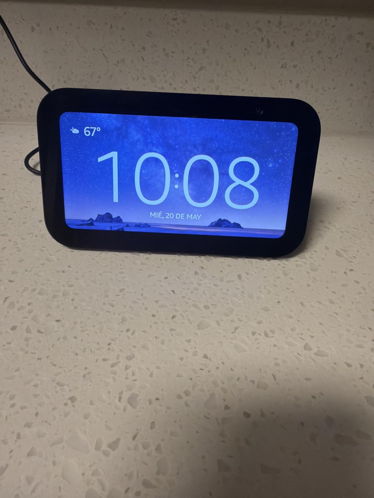Amazon Echo Show 5 (newest model), Smart display, Designed for Alexa+, 2x the bass and clearer sound, Cloud Blue customer photo 1