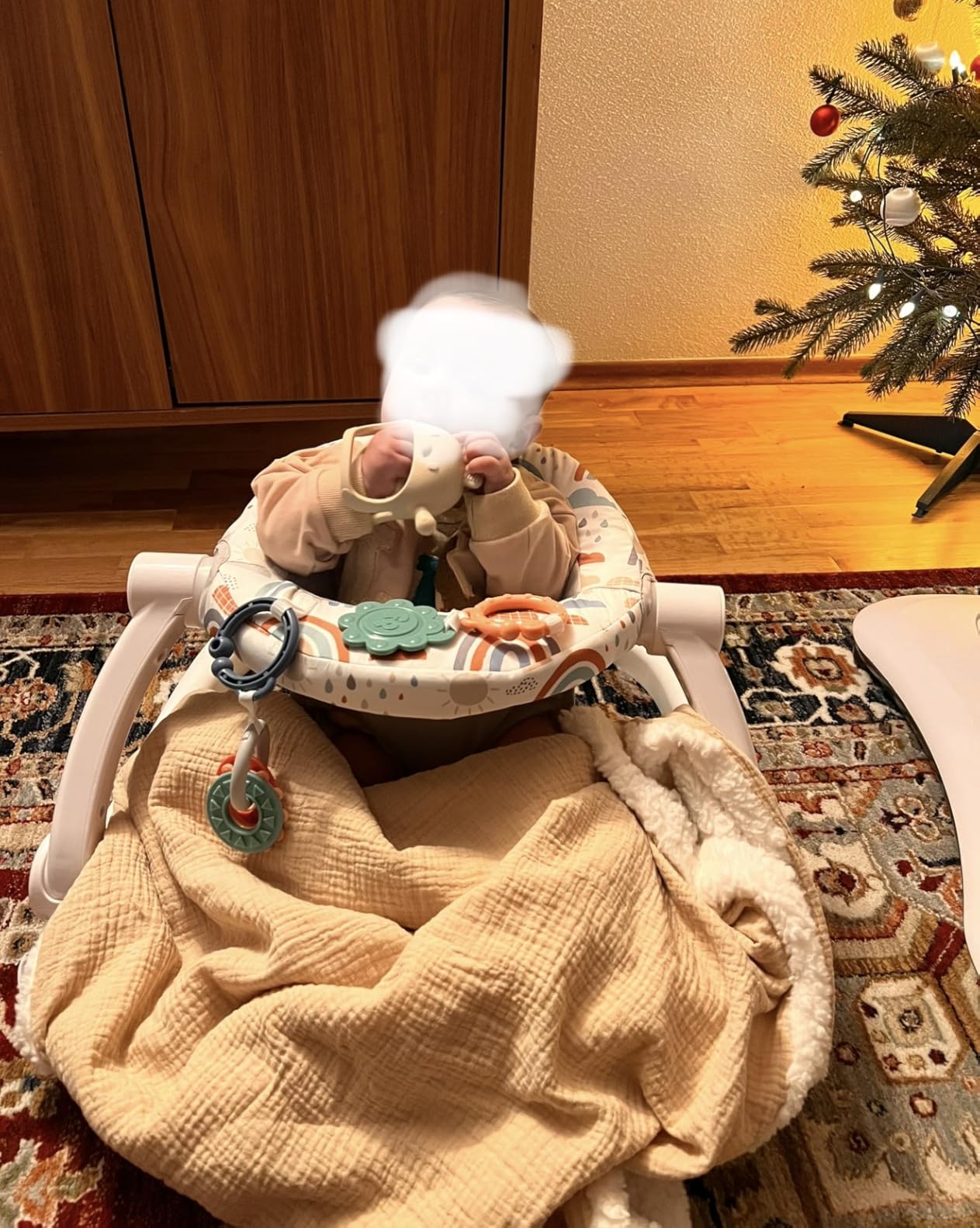 Fisher-Price Portable Baby Chair Sit-Me-Up Floor Seat with Developmental Toys & Machine Washable Seat Pad, Rainbow Showers customer photo 1